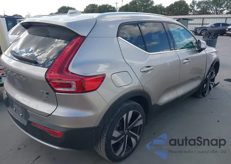 2024 Volvo Xc40 B5 Ultimate Bright Theme z USA, uszkodzony, nr VIN YV4L12UFXR2229918
